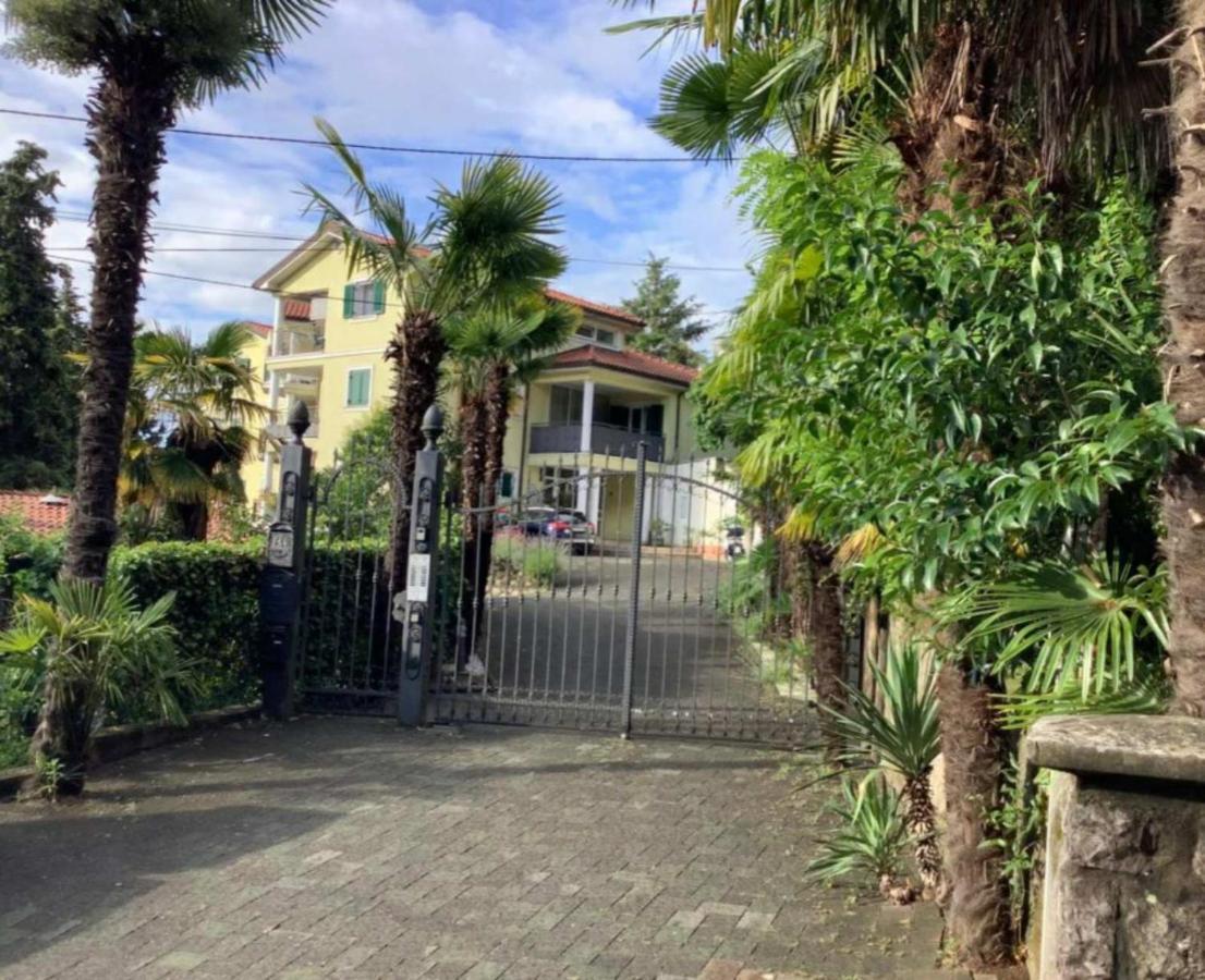 Villa Mediteran Opatija **** Exteriör bild