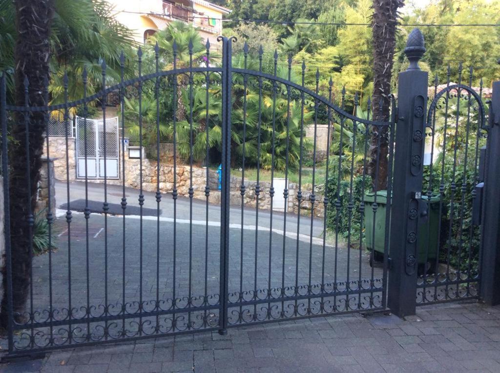 Villa Mediteran Opatija **** Exteriör bild
