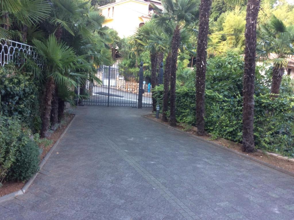 Villa Mediteran Opatija **** Exteriör bild